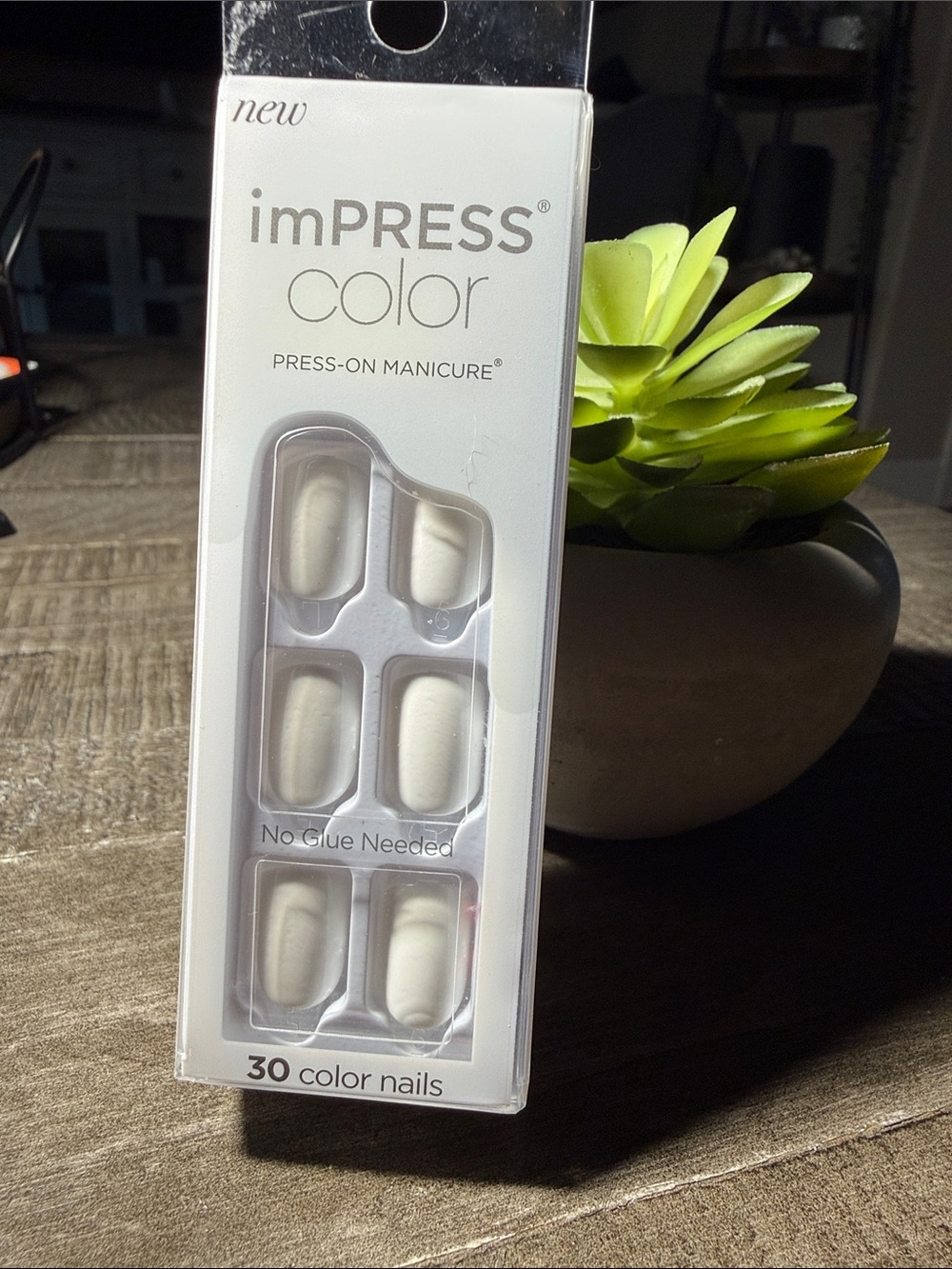 imPRESS White Press-On Manicure Nails - No glue needed - New!